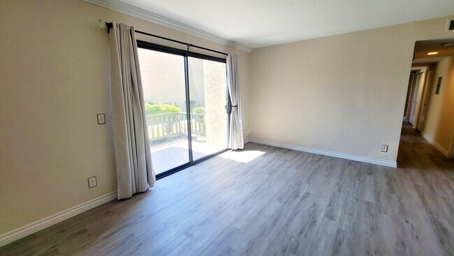 Building Photo - 31200 Landau Blvd