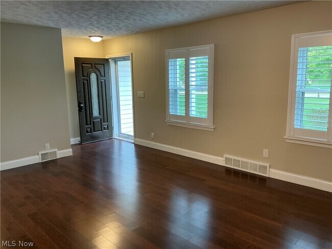 Building Photo - 3653 Brainard Rd