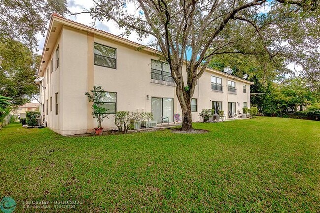 Building Photo - 11434 NW 45th St