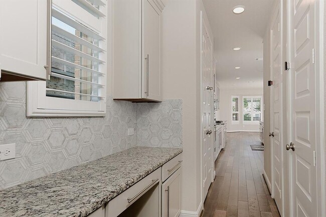 Building Photo - 27 Whitbarrow Pl