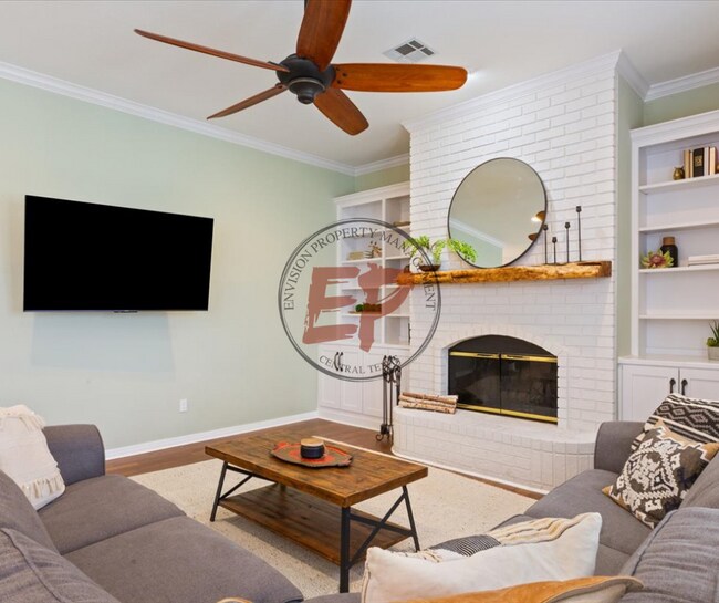 Building Photo - 122 Greentree Dr