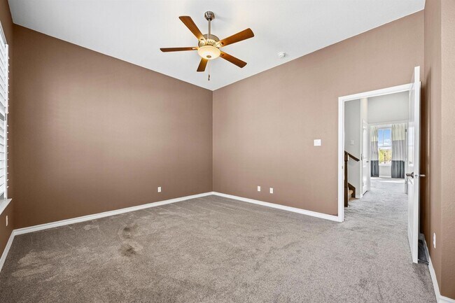 Building Photo - 1112 Highknoll Ln