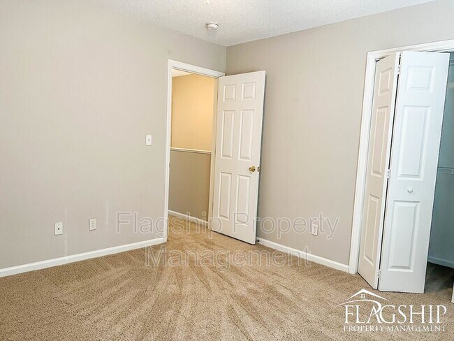 Building Photo - 1035 Spring Forest Rd