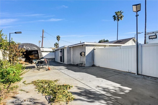 Building Photo - 3913 Walnut St