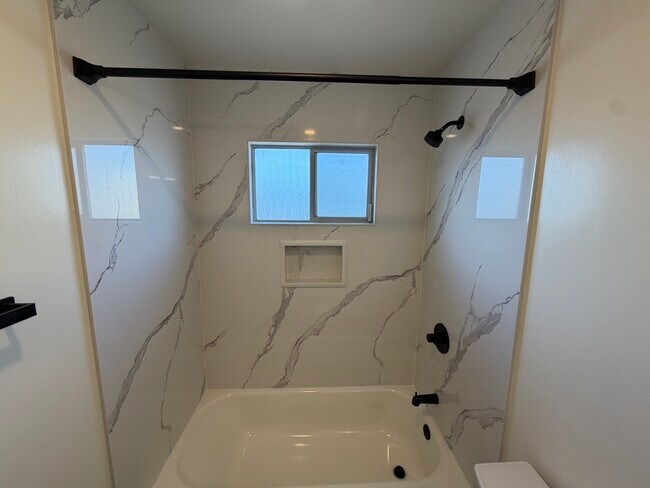 Building Photo - 14433 Bancroft Ave