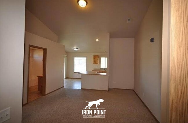 Building Photo - 2107 E Whispering Willow Ln