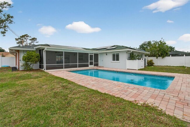 Building Photo - 5201 Denver St NE