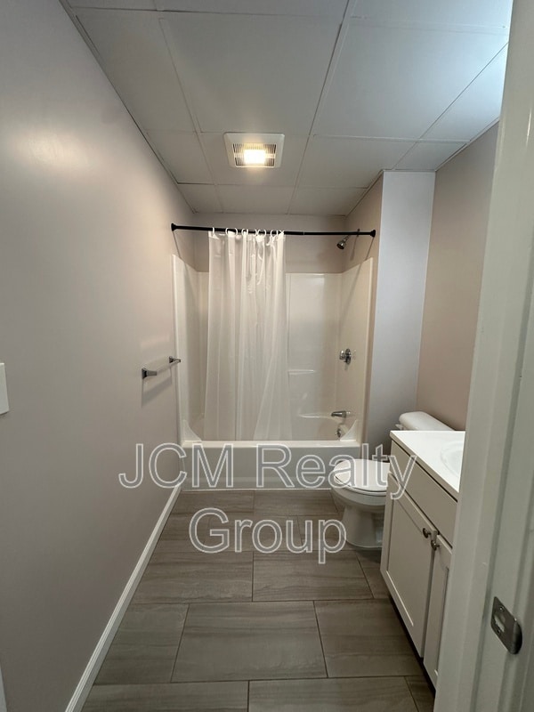 Building Photo - 191 N Common St