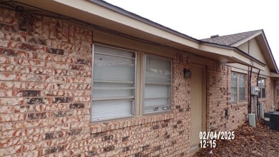 Building Photo - Great Condo located on the Westside of Lawton