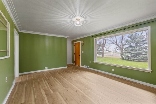 Building Photo - $300 off first month for February move-ins - Charming Country Retreat in Saint Anthony, ID