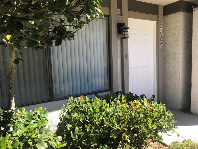 Primary Photo - 28035 Ridgebluff Ct