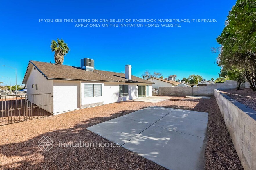 Building Photo - 888 Scarlet Ave