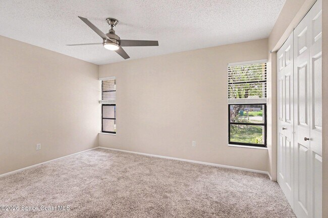 Building Photo - 3695 Brentwood Ct