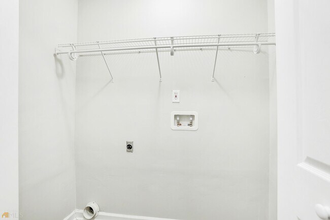 Building Photo - 3013 Fetlock Dr SW