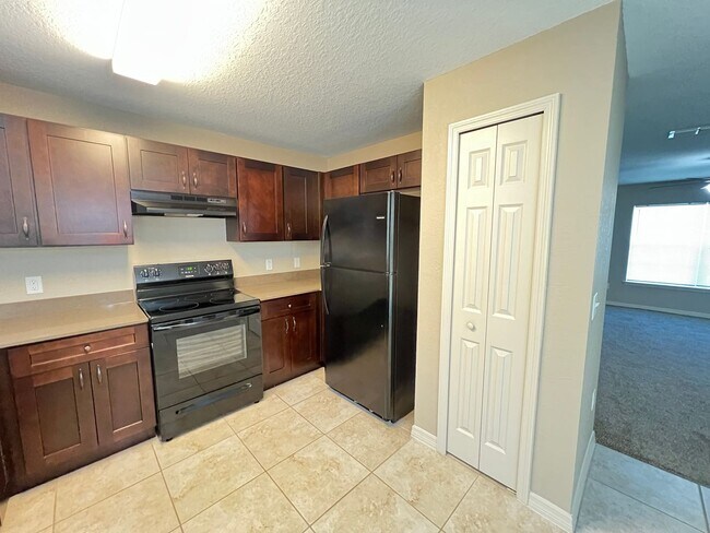 Building Photo - Beautiful 3 Bedroom, 2 Bathroom Home in Ocala!!