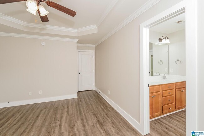 Building Photo - 149 Rossburg Dr