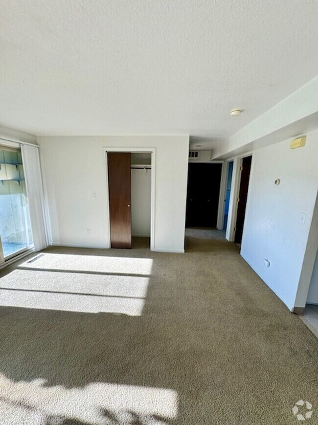 Building Photo - 2 Bedroom 1 Bathroom 4-Plex near MSU and a...