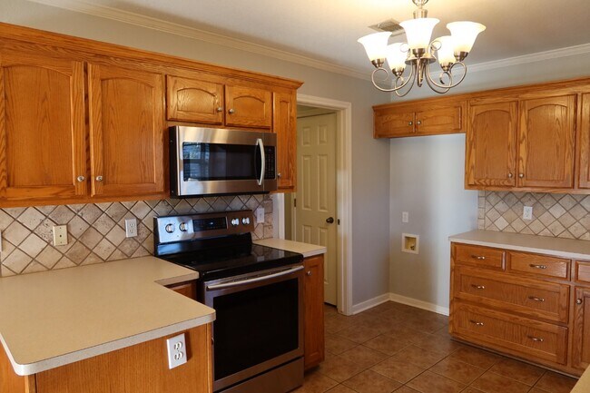 Building Photo - Charming 3-Bedroom Home with 2 Full Bathrooms in Waco, TX - Must See!