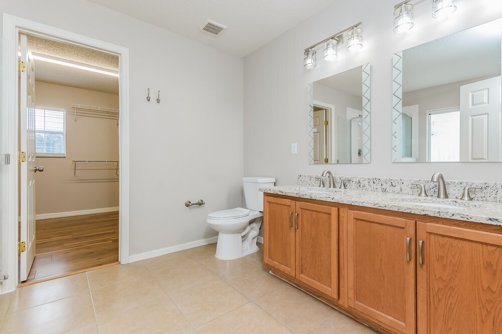 Building Photo - 16805 Gold Star Ct