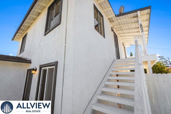 Building Photo - 452 S Shaffer St