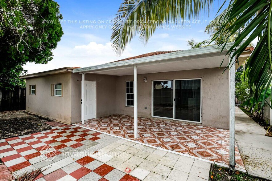 Building Photo - 18051 SW 144th Ct