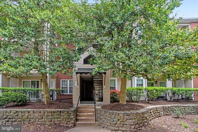 Building Photo - 3308 Wyndham Cir