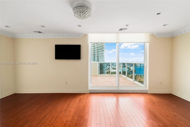 Building Photo - 19111 Collins Ave