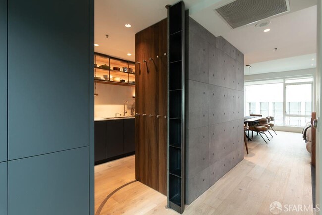 Building Photo - 489 Harrison St