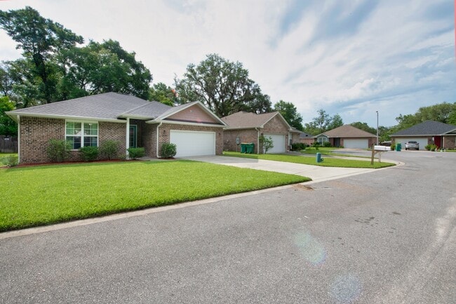 Building Photo - 902 Bay Breeze Cove