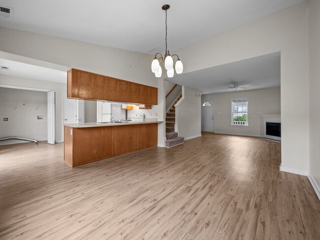 Building Photo - Welcome to Winners Circle!