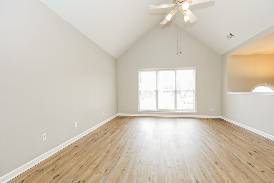 Building Photo - 139 Cedar Forest Dr