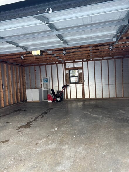 Building Photo - 1216 Hamilton St