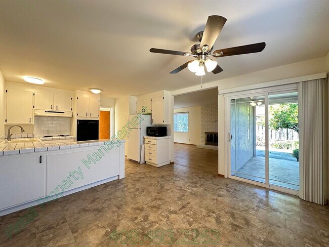 Building Photo - 965 Amstutz Dr