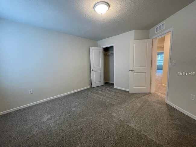 Building Photo - 2800 Bright Bird Ln