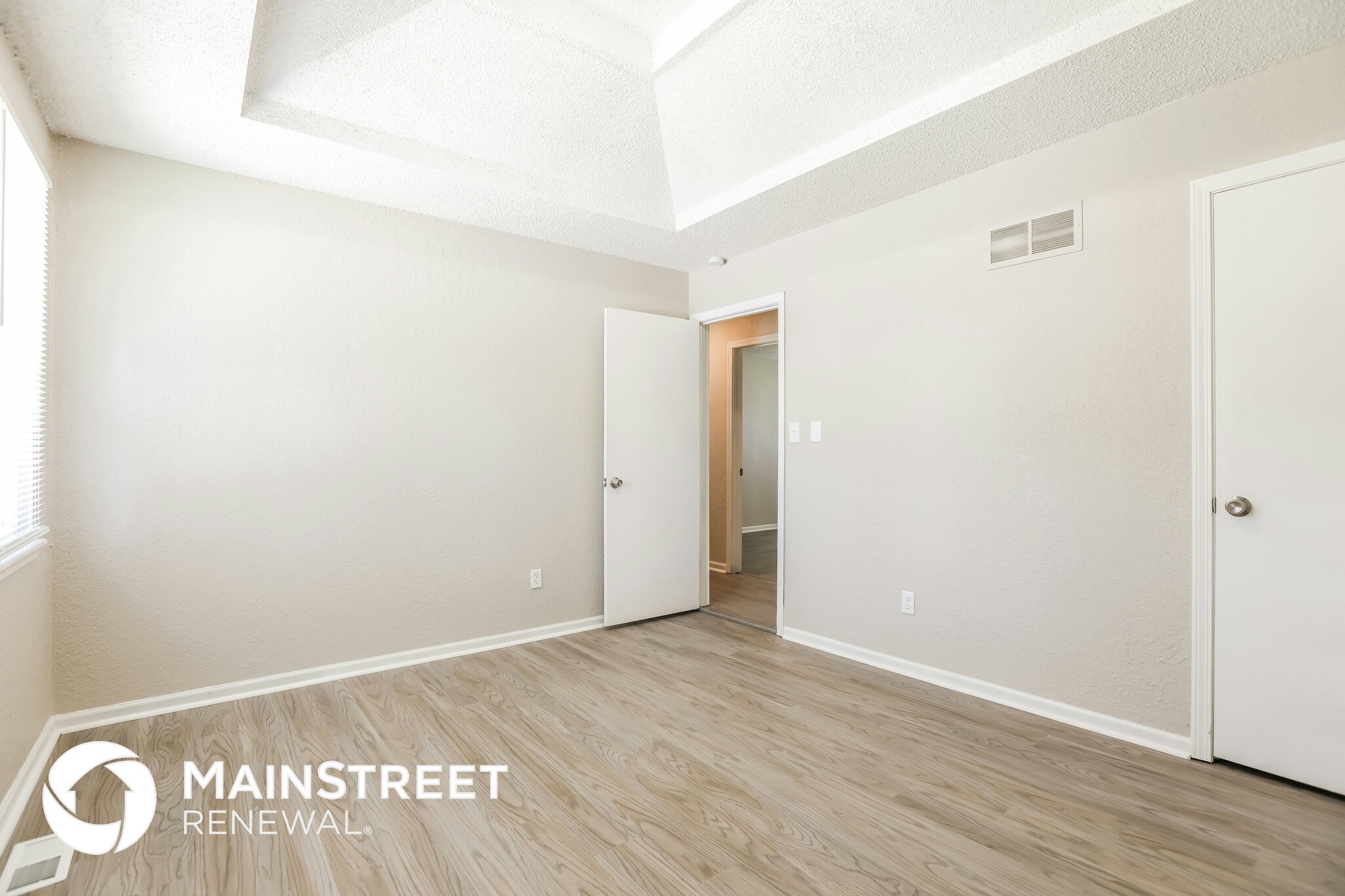 Building Photo - 10721 Mckinley Ct