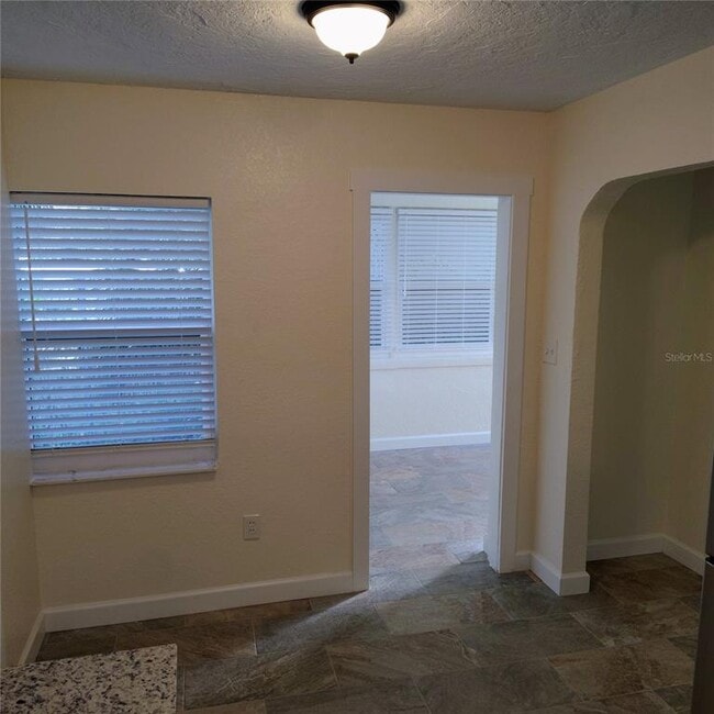 Building Photo - 2230 Grove St S