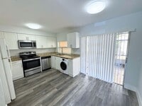 Building Photo - 4409 Treehouse Ln