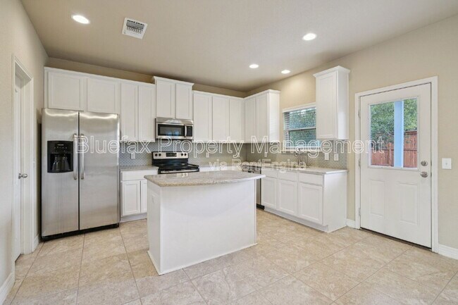 Building Photo - 10750 Gentle Fox Bay