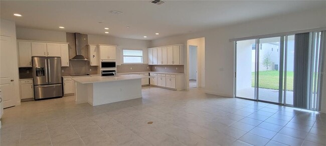 Building Photo - 15142 Lake Bessie Loop