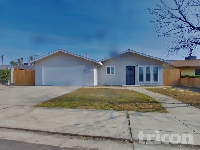 Building Photo - 820 Mamilane