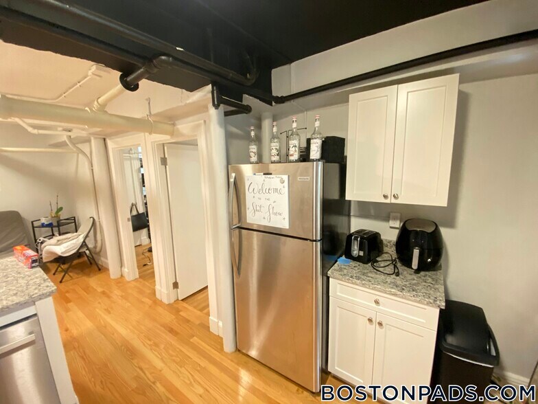 Building Photo - 1450 Commonwealth Ave