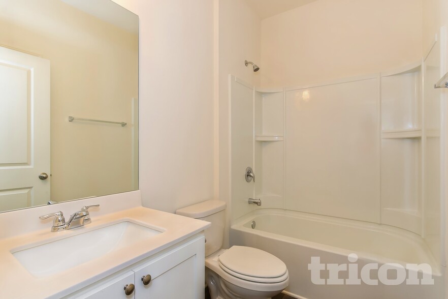 Building Photo - 158 Mccall Wy