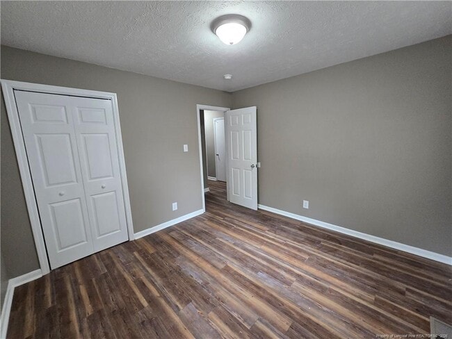 Building Photo - 2517 Vestal Ave