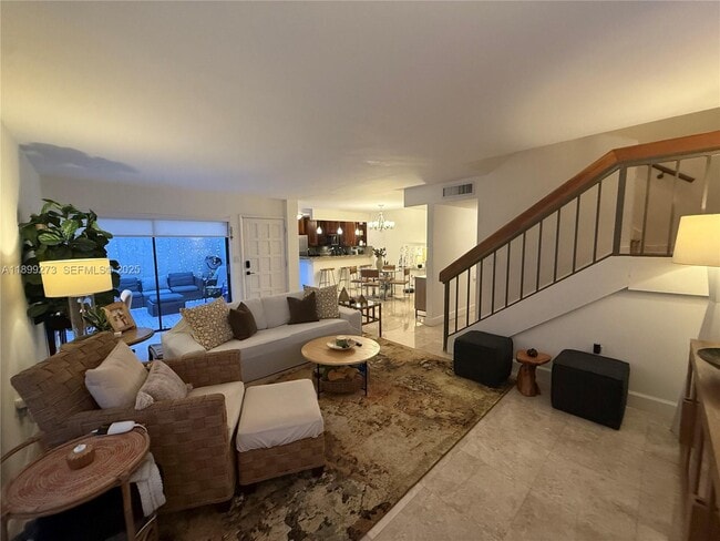 Building Photo - 4708 SW 67th Ave