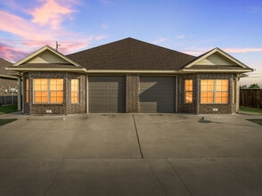 Building Photo - 301 Panther Way