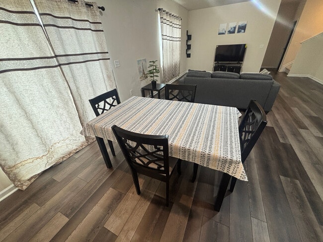 Building Photo - Room in House on Justice Union Ct