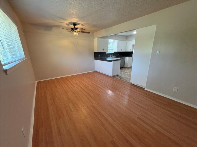 Building Photo - 15304 Tacon Ln