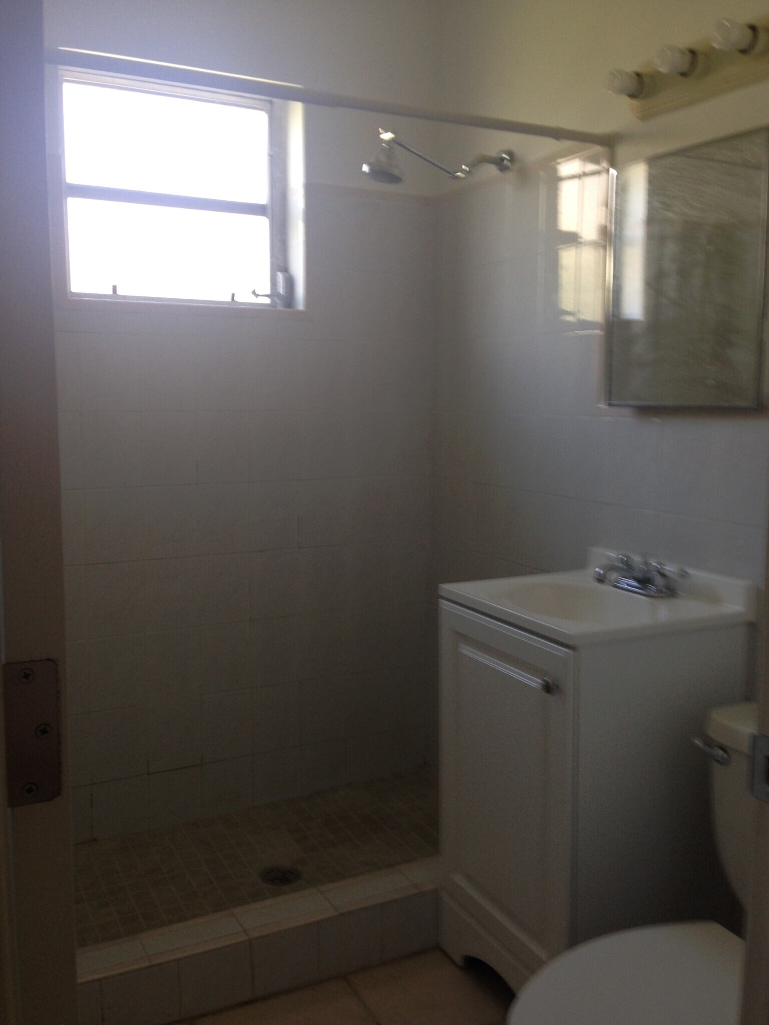 Building Photo - 3112 SW 22nd Ter