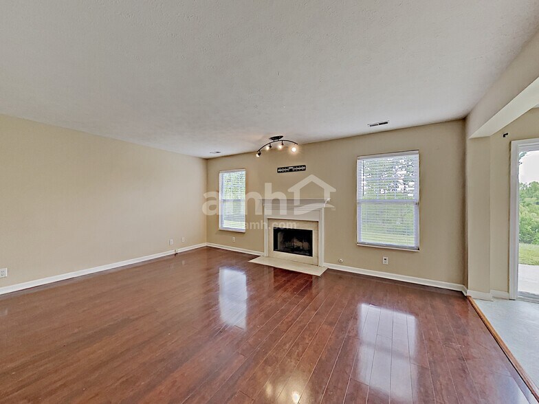 Building Photo - 3333 Cain Harbor Dr