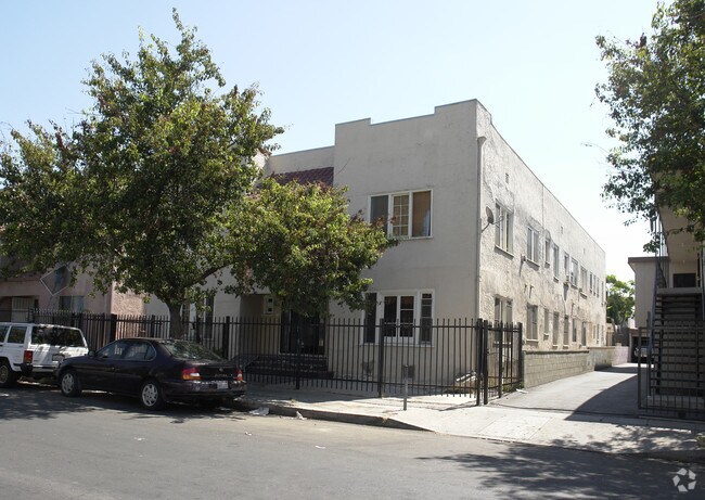 Primary Photo - 1218 Gordon St